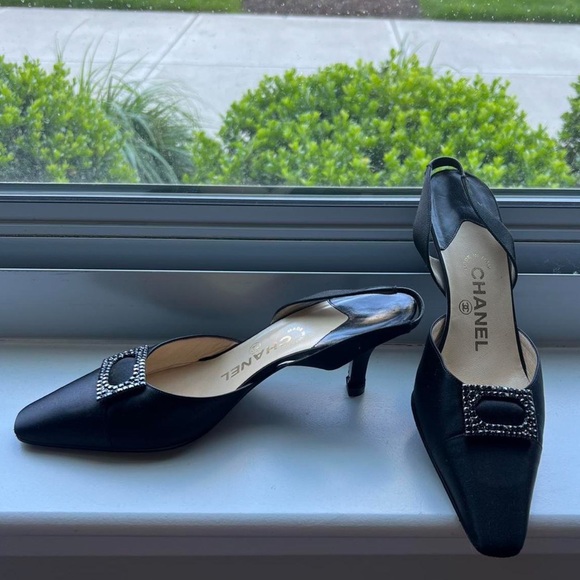 CHANEL pumps - Picture 2 of 5